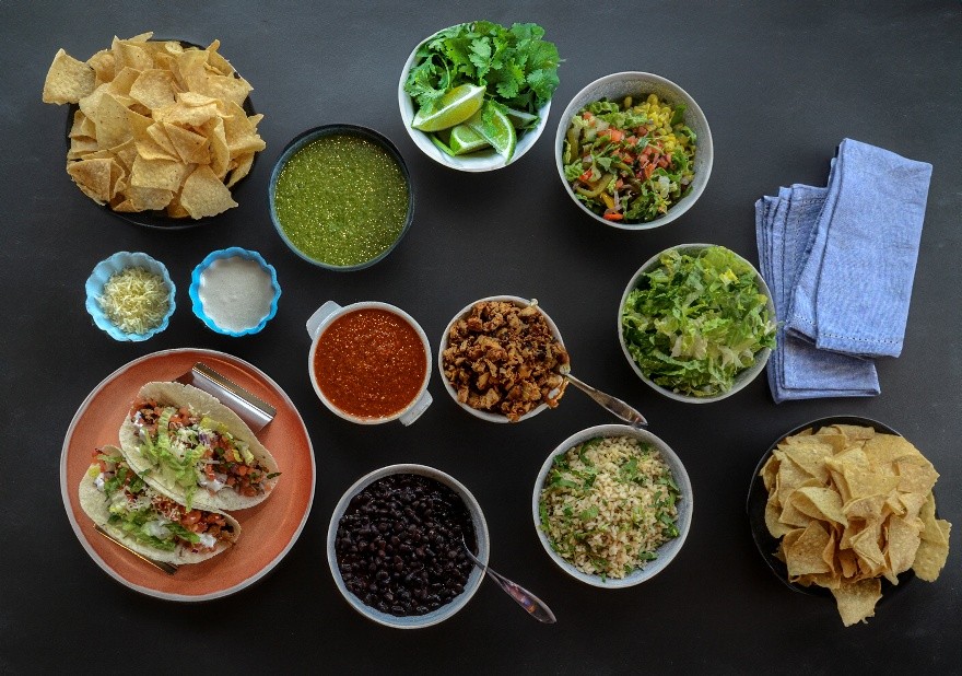 Restaurant franchise holiday catering